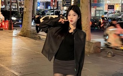 张根硕霸气湿吻允儿